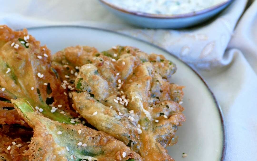 Recette : tempura de tatsoï et sauce fromage blanc à l’oxalis